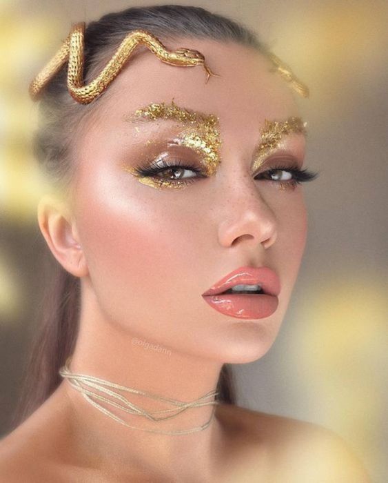 Make de carnaval com glitter