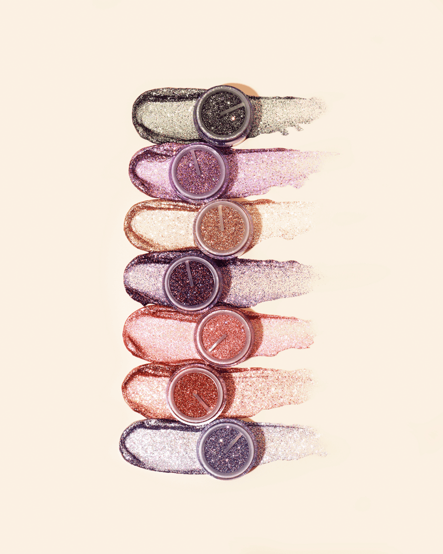 vários glitters coloridos um do lado do outro para usar nas makes de final de ano